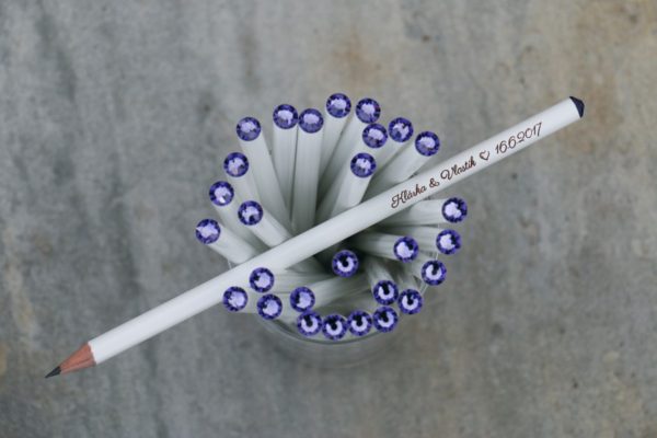 Svatební tužka s rytinou a fialovým krystalem Swarovski