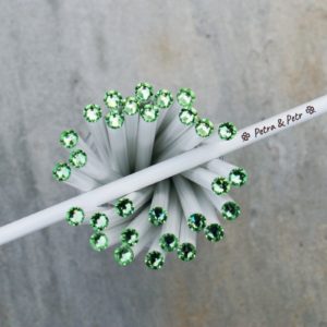 Svatební tužka s rytinou a zeleným krystalem Swarovski